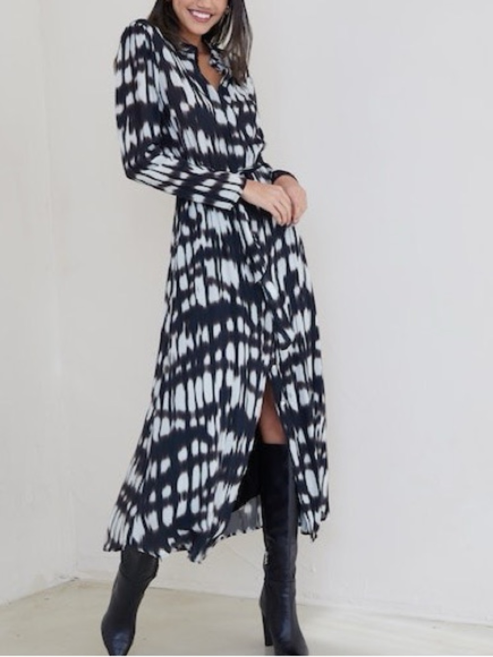 Black & White Patterned Long Sleeve Wrap Dress